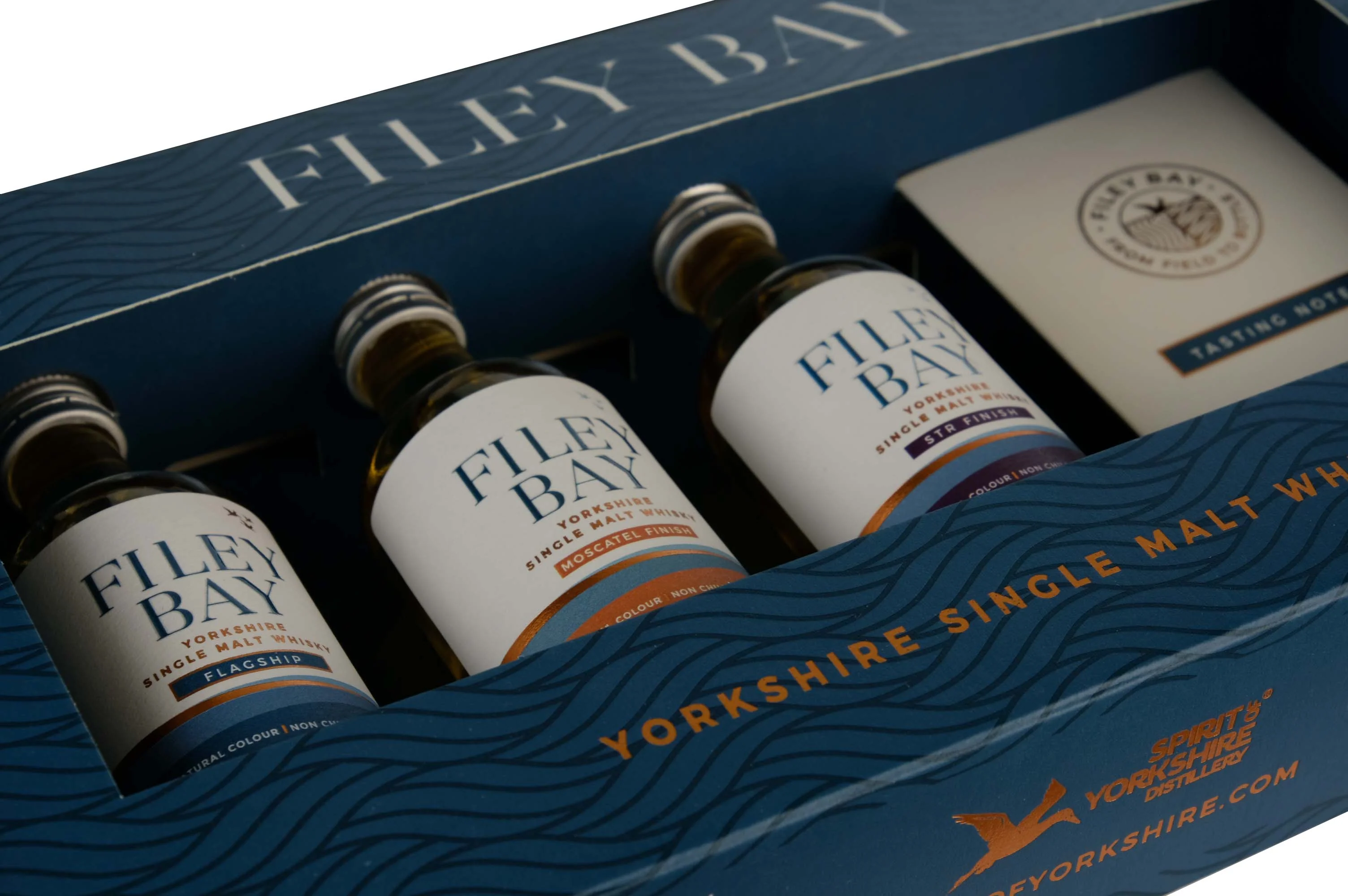 Spirit Of Yorkshire Filey Bay Tasting Experience Miniature Gift Set - Image 3