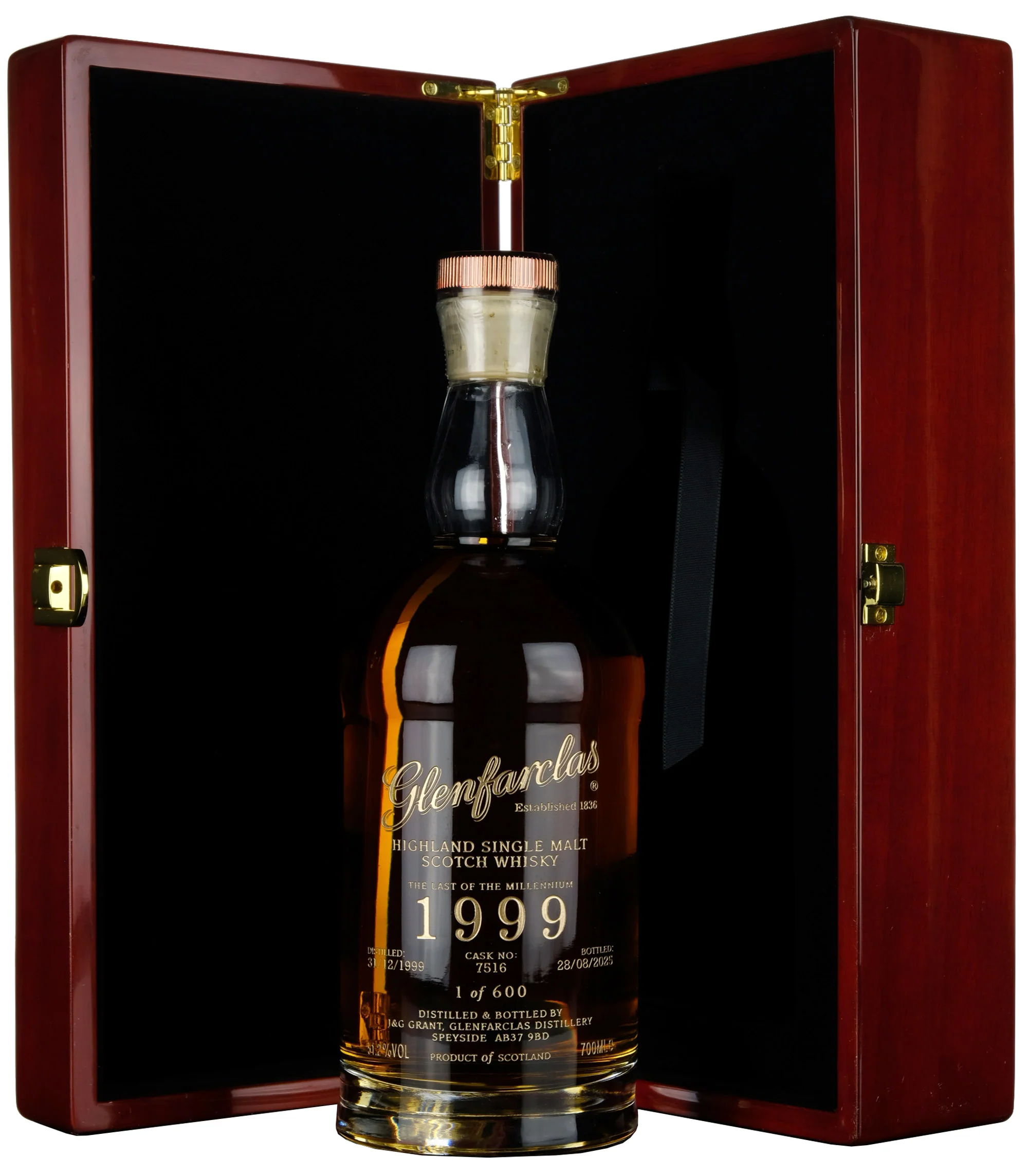 Glenfarclas 1999-2025 | 25 Year Old Glencairn Crystal Decanter Single Cask 7516